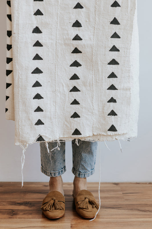 Wall tapestry Mali white triangles 